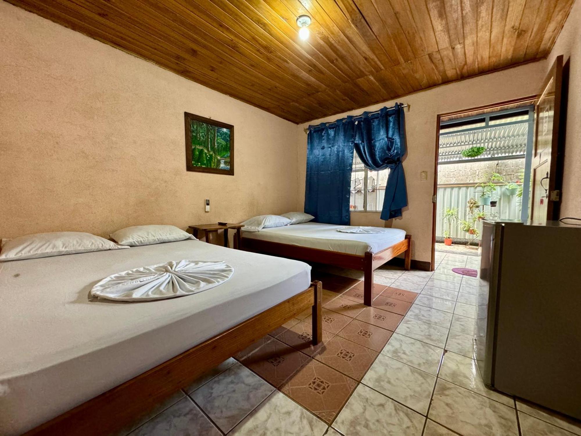 Cabinas Las Palmas Del Sol La Fortuna Екстер'єр фото
